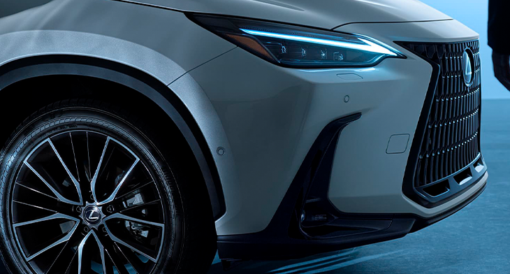 NX 450h+ galeria 001